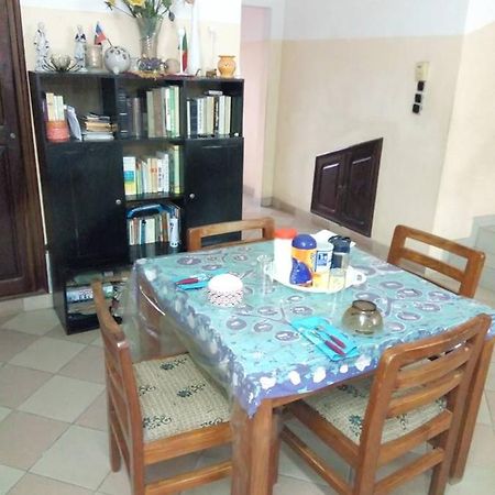 Chez Olivia Olivier Bed & Breakfast Котону Екстериор снимка